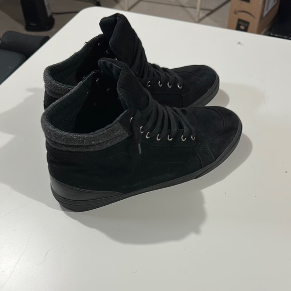 Old Navy Black High-Top Sneakers Suede Style - Picture 2 of 6